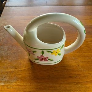 VTG CIC Portugal cream floral ceramic watering can